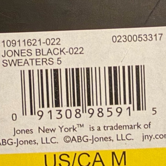 Jones New York Signature- V-Neck Sweater- Medium - Picture 6 of 6